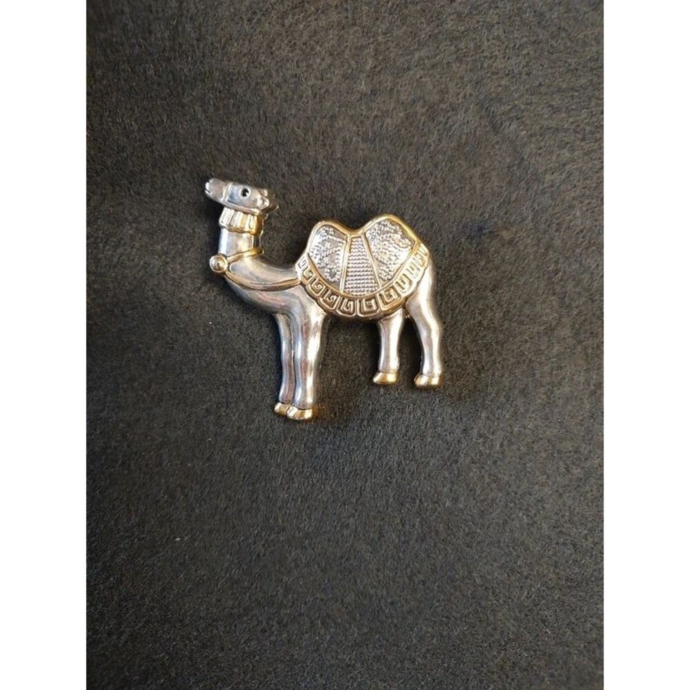 Burt Camel Brooch, Lapel, Hat, Scarf Pin